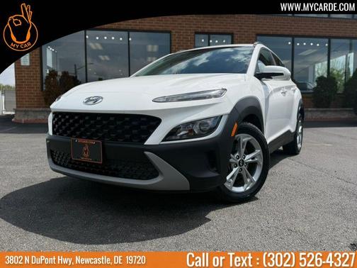 Lunar White 2022 Hyundai KONA SEL
