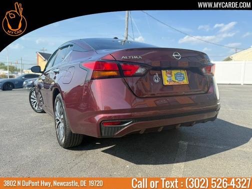 Garnet Pearl 2023 Nissan Altima 2.5 SV