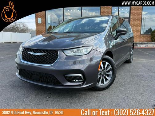 Granite Crystal Clearcoat Metallic 2022 Chrysler Pacifica Hybrid Touring L