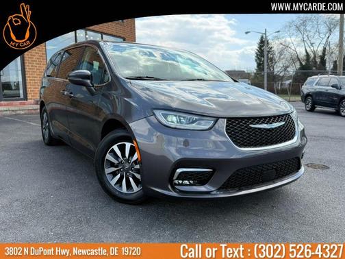 Granite Crystal Clearcoat Metallic 2022 Chrysler Pacifica Hybrid Touring L