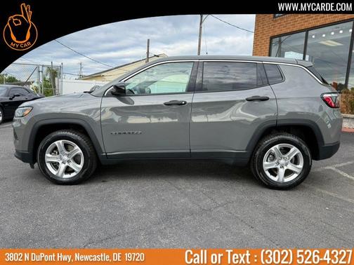 Sting Gray Clearcoat 2023 Jeep Compass Sport