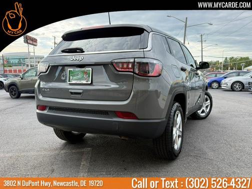 Sting Gray Clearcoat 2023 Jeep Compass Sport