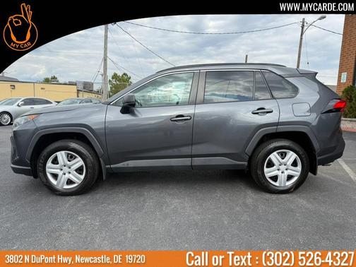 2020 Toyota RAV4 LE