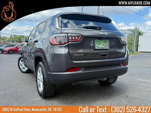 Granite Crystal Clearcoat Metallic 2023 Jeep Compass Sport