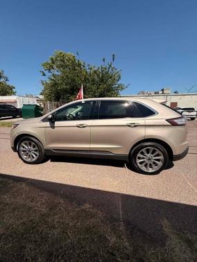 Beige 2017 Ford Edge Titanium