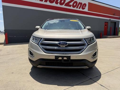 Beige 2017 Ford Edge Titanium