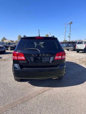 Pitch Black Clearcoat 2017 Dodge Journey SE