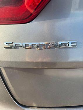 Mineral Silver 2017 Kia Sportage EX