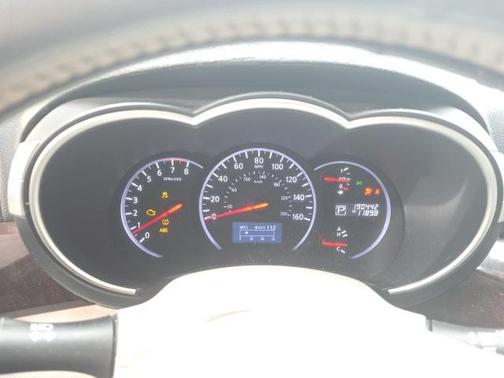 2012 Nissan Quest LE