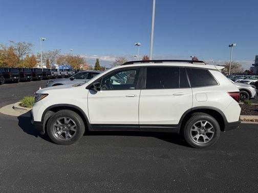 2022 Honda Passport AWD TrailSport