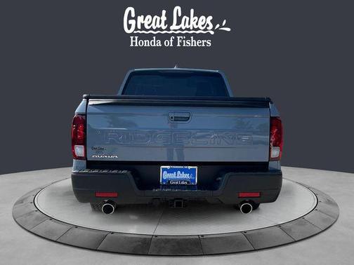 Modern Steel Metallic 2024 Honda Ridgeline RTL