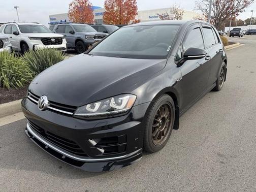 2017 Volkswagen Golf R 2.0T DSG