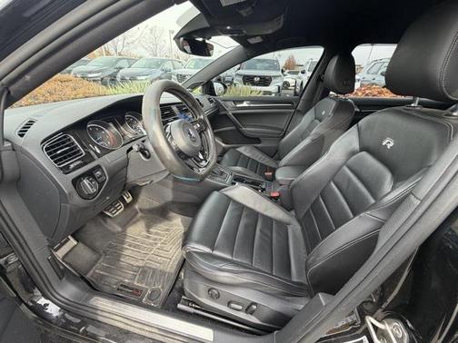 2017 Volkswagen Golf R 2.0T DSG