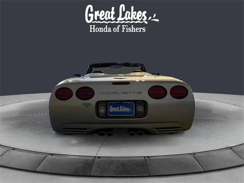 2004 Chevrolet Corvette Base