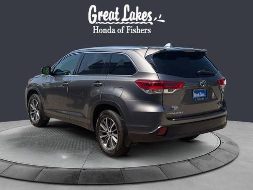 Predawn Gray Mica 2019 Toyota Highlander XLE