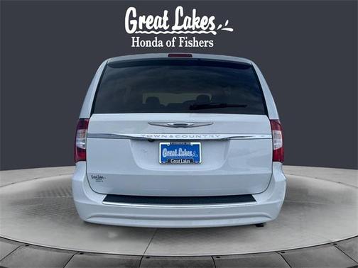 2015 Chrysler Town & Country Touring