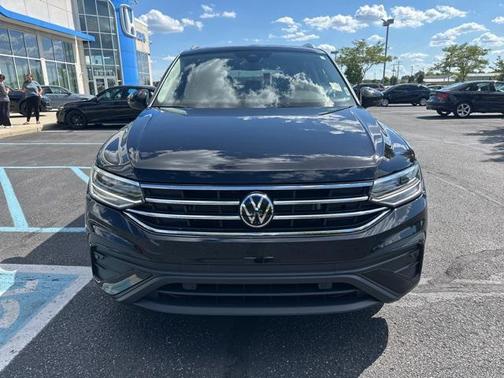 2023 Volkswagen Tiguan 2.0T SE 4MOTION