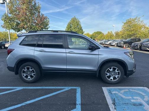 2022 Honda Passport AWD TrailSport