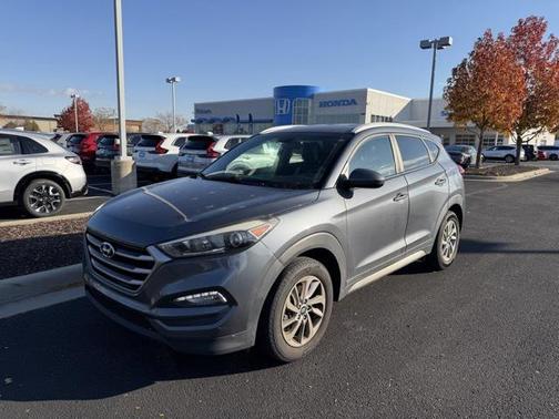 2017 Hyundai TUCSON SE