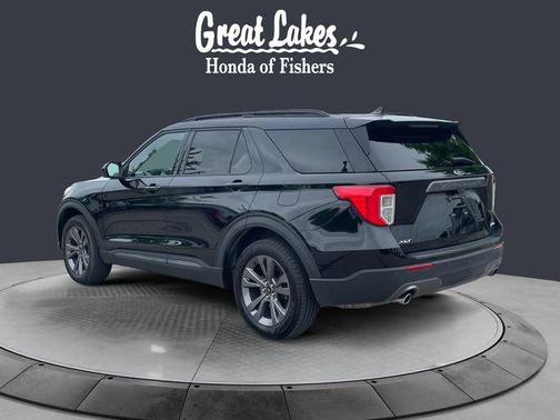 Black Metallic 2022 Ford Explorer XLT