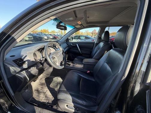 2013 Toyota Highlander SE