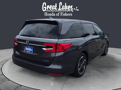 Modern Steel Metallic 2024 Honda Odyssey Elite