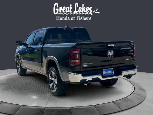 Diamond Black Crystal Pearlcoat 2019 RAM 1500 Laramie