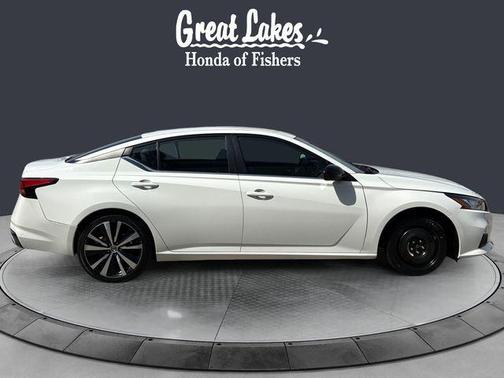 Glacier White 2020 Nissan Altima SR FWD