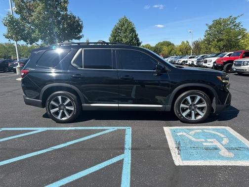 2023 Honda Pilot AWD Elite