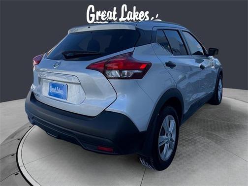 2019 Nissan Kicks S