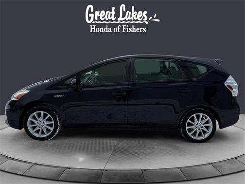 2014 Toyota Prius v Five