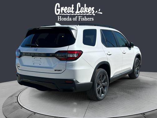 Platinum White Pearl 2026 Honda Pilot Sport