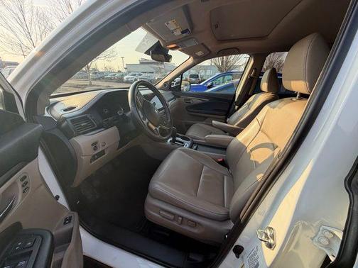 Platinum White Pearl 2020 Honda Pilot EX-L