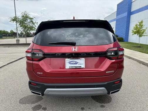 2025 Honda Pilot Touring 8-Passenger