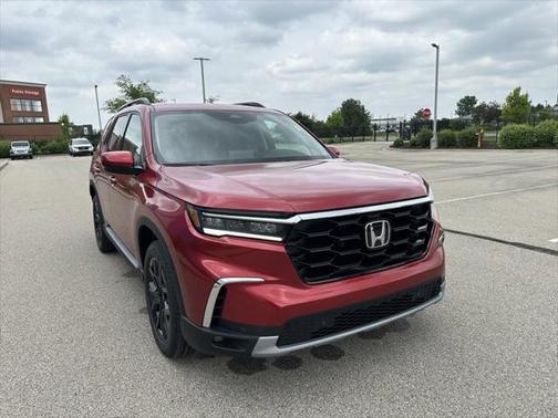 2025 Honda Pilot Touring 8-Passenger