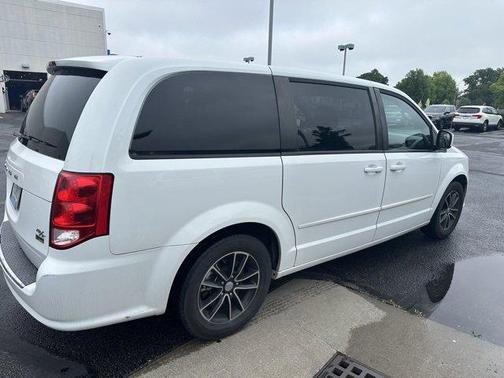 2016 Dodge Grand Caravan R/T