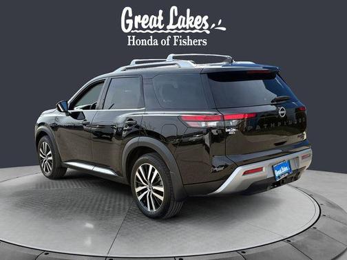 2023 Nissan Pathfinder Platinum 4WD