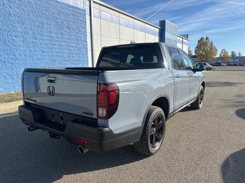 2022 Honda Ridgeline Black