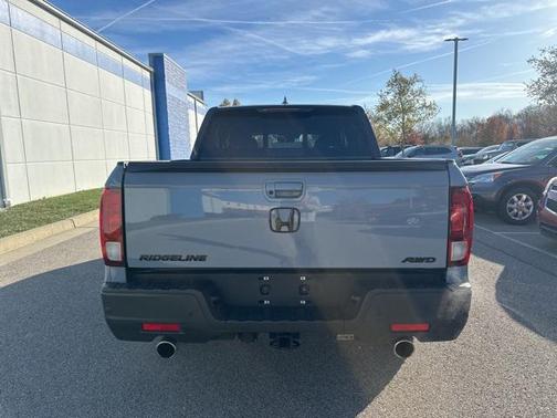 2022 Honda Ridgeline Black