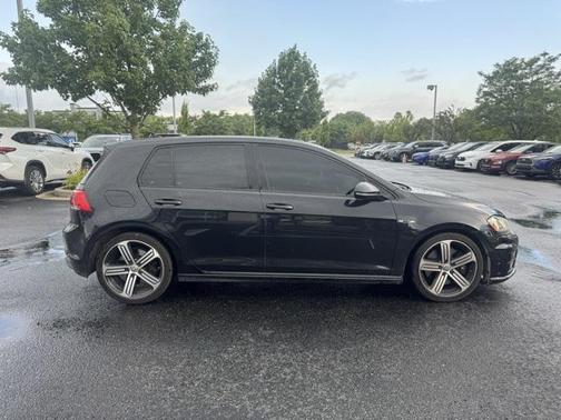 2015 Volkswagen Golf R 4-Door