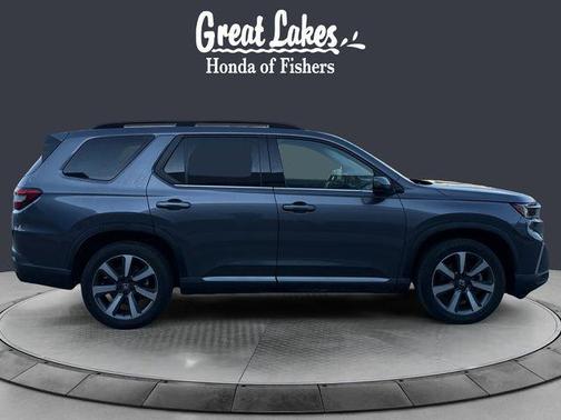 Modern Steel Metallic 2024 Honda Pilot Touring 8-Passenger
