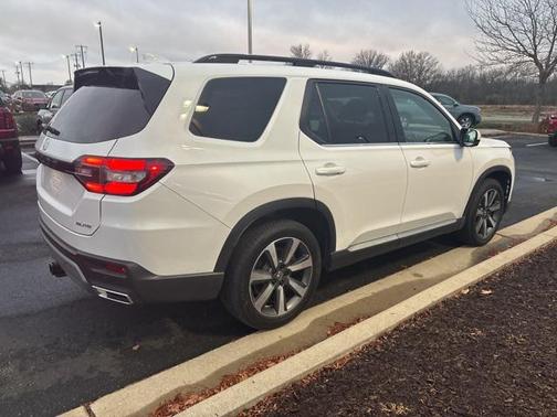 2025 Honda Pilot Elite