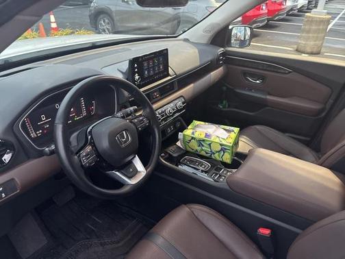 2025 Honda Pilot Elite