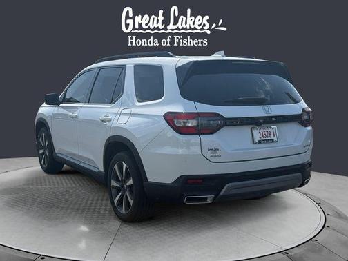 Platinum White Pearl 2023 Honda Pilot AWD Elite