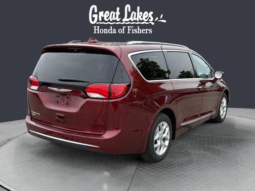 Velvet Red Pearlcoat 2017 Chrysler Pacifica Touring-L