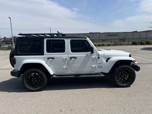 2022 Jeep Wrangler Unlimited 4xe Sahara