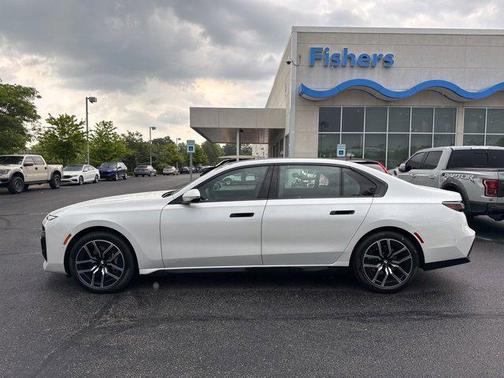 2024 BMW 740 i xDrive