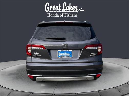 2022 Honda Pilot Touring 8-Passenger