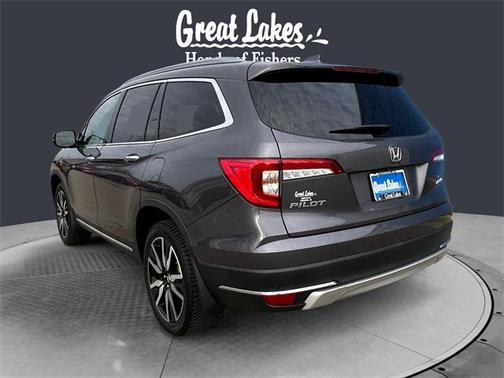 2022 Honda Pilot Touring 8-Passenger