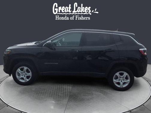 Diamond Black Crystal Pearlcoat 2022 Jeep Compass Sport
